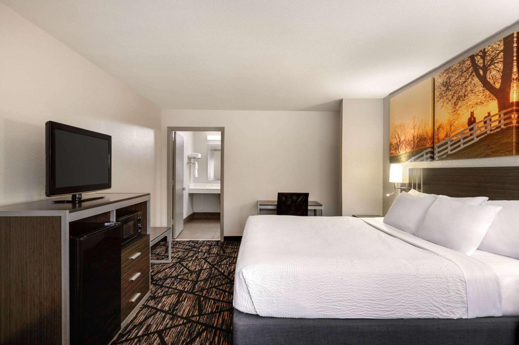 Days Inn By Wyndham San Antonio Near Fiesta Park Ngoại thất bức ảnh